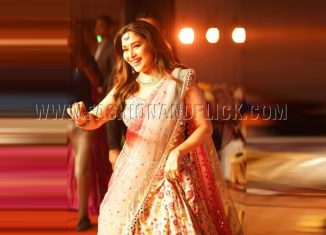 Madhuridixit-fashionandflick